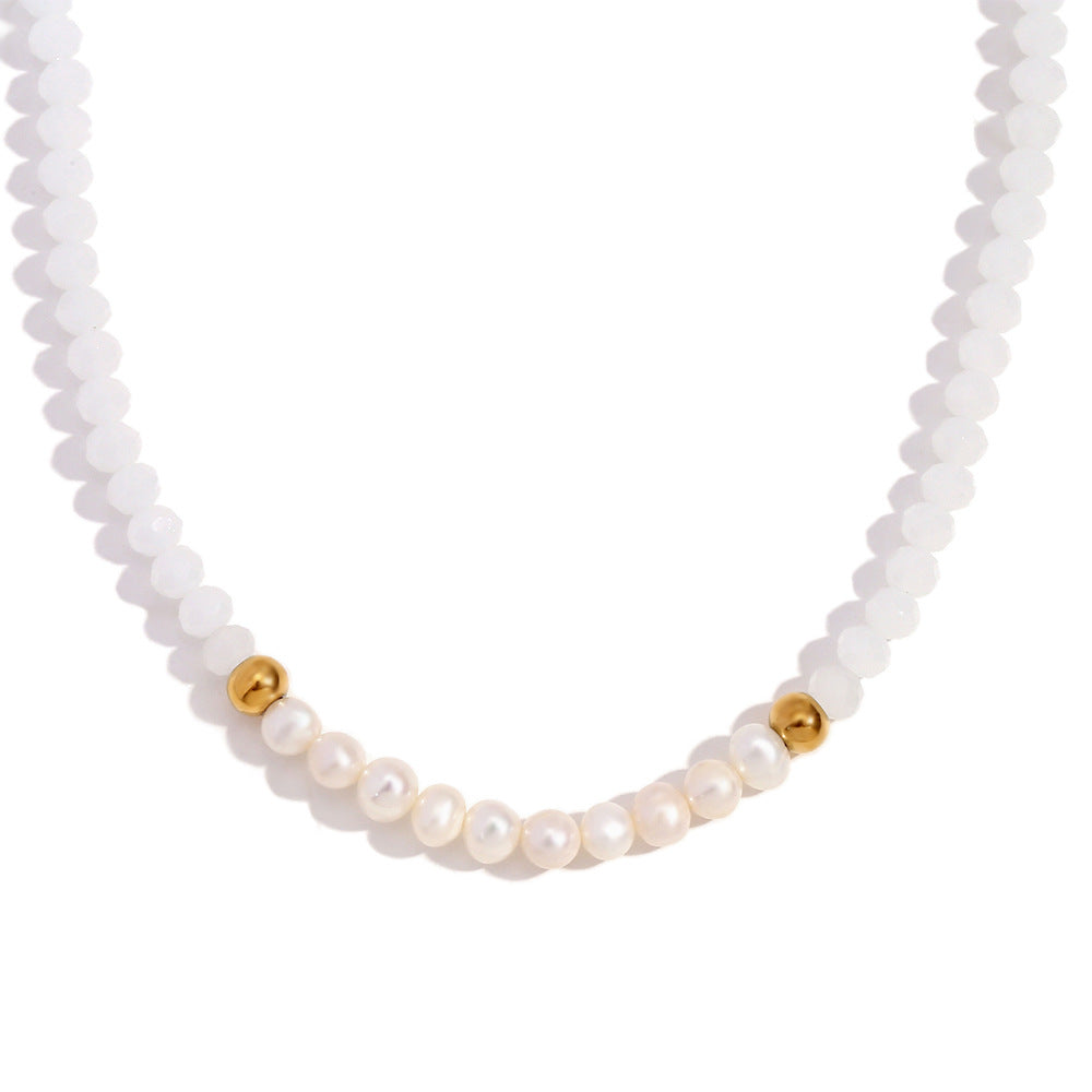 Collana Pendente Geometrica alla Moda in Acciaio Inossidabile da Donna con Pendente in Acciaio al Titanio, Finitura Placcata, Perle d'Acqua Dolce e Cristalli Taglio Leggero