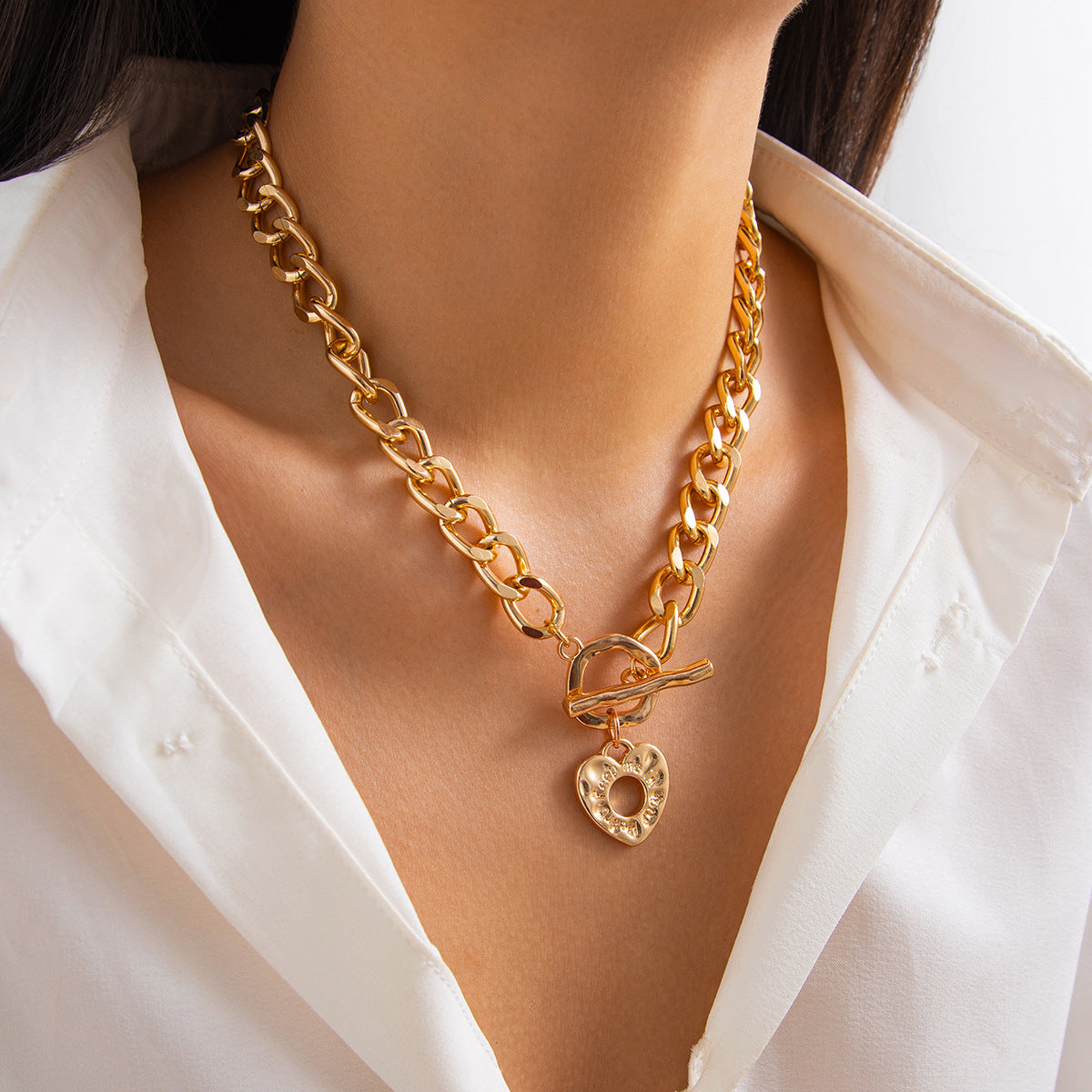 Punk Hollow Heart Alloy Pendant Necklace Plated Choker for Women