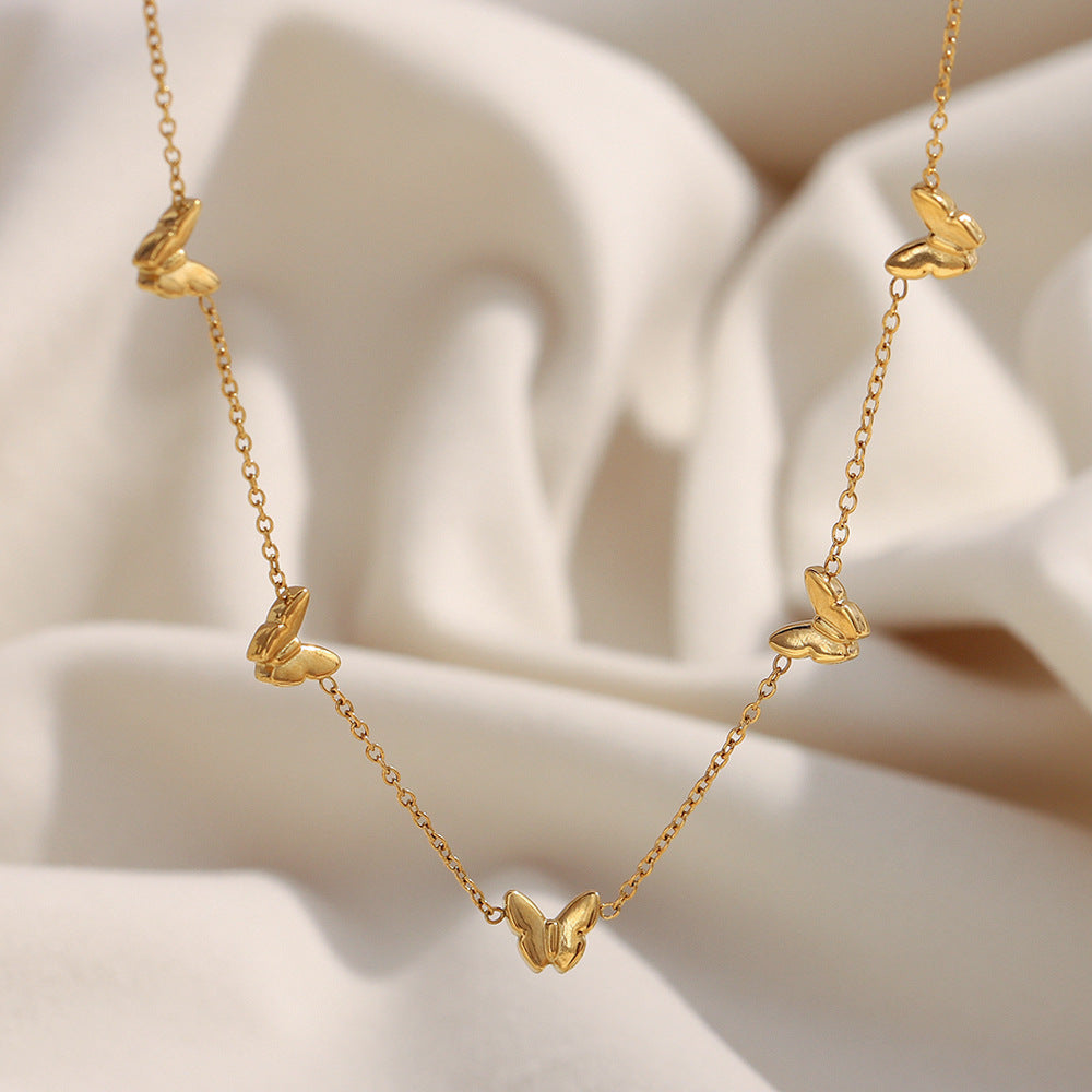 Collar con Colgante Minimalista de Mariposa para Mujer de Acero Inoxidable con Baño de Oro de 18K Ligero para Uso Diario