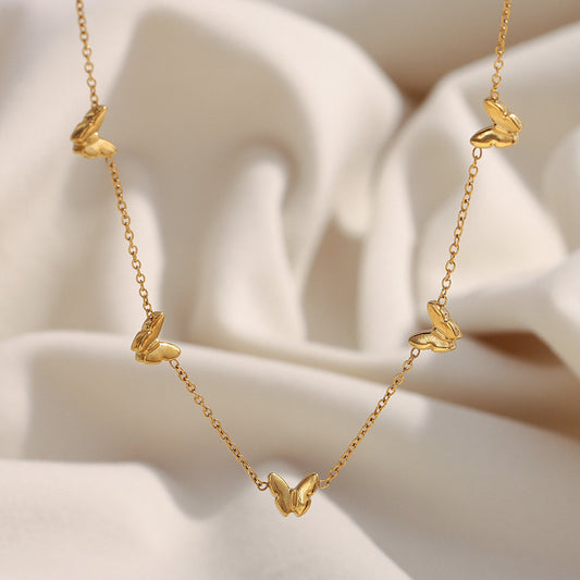 Collar con Colgante Minimalista de Mariposa para Mujer de Acero Inoxidable con Baño de Oro de 18K Ligero para Uso Diario