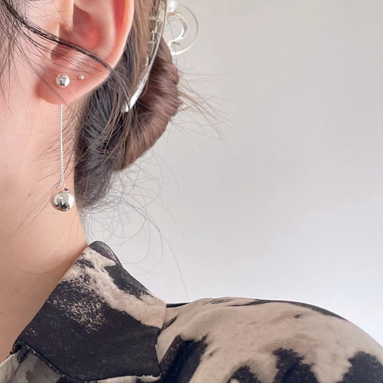 Orecchini pendenti geometrici minimalisti in argento Sterling 925 con design a frange fluide