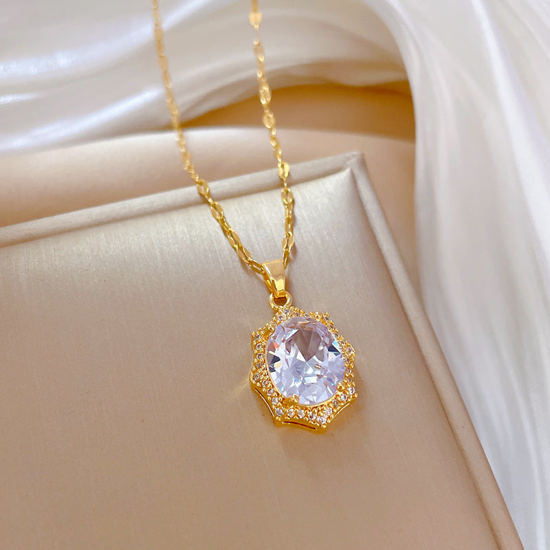 Collana Pendente Geometrica Minimalista a Rombo da Donna in Acciaio al Titanio con Intarsio di Strass e Finitura Placcata