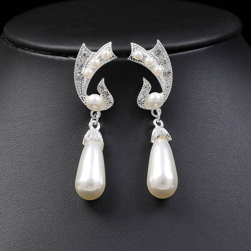 Chic Sweet Pearl Necklace and Earrings Set in Alloy with Electroplated Finish, Bear Pig Animal Motif Pendant, Fresh Feminine Style