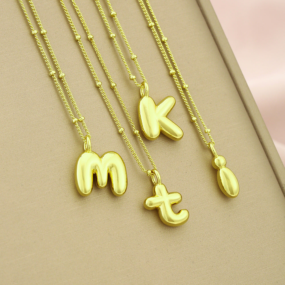 Collar Colgante con Inicial Minimalista para Mujer en Cobre con Acabado Galvanizado Cadena Ajustable para Clavícula
