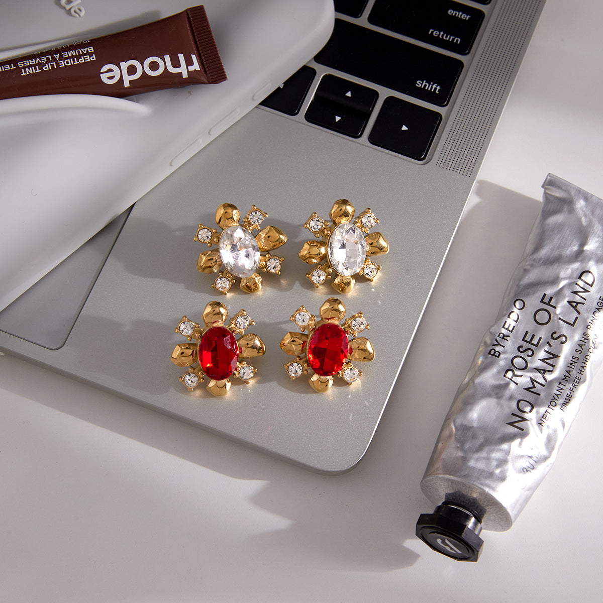Orecchini geometrici in acciaio inossidabile con zirconi placcati oro PVD per donna, orecchini a lobo di lusso alla moda minimalista