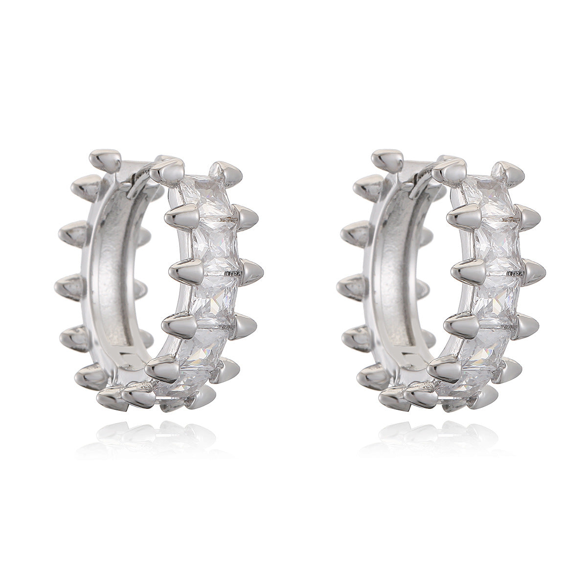 Orecchini a Cerchio Minimalisti Geometrici Irregolari a Spina di Pesce da Donna in Rame Placcato Oro 18K con Accenti di Zirconi