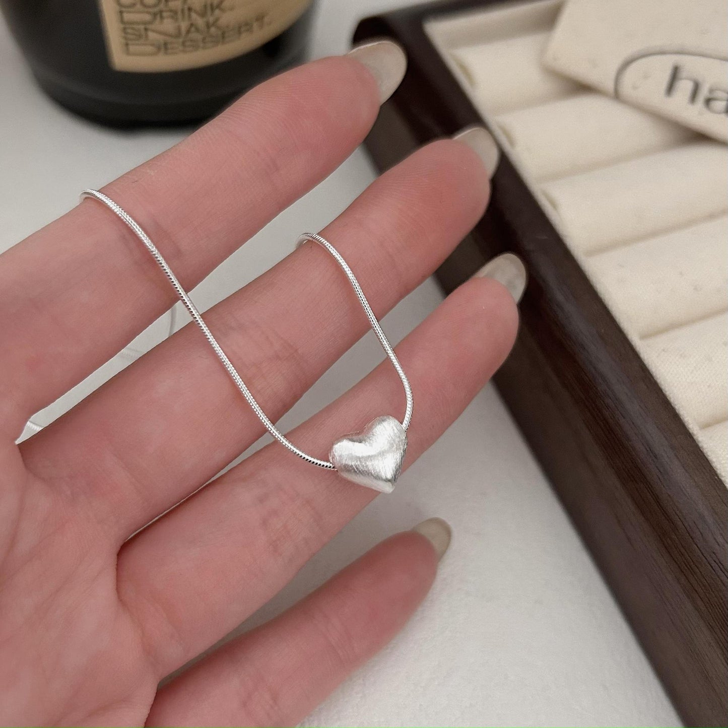 Minimalist Heart Pendant Necklace in 925 Sterling Silver with Electroplated Finish, Cross Chain Style