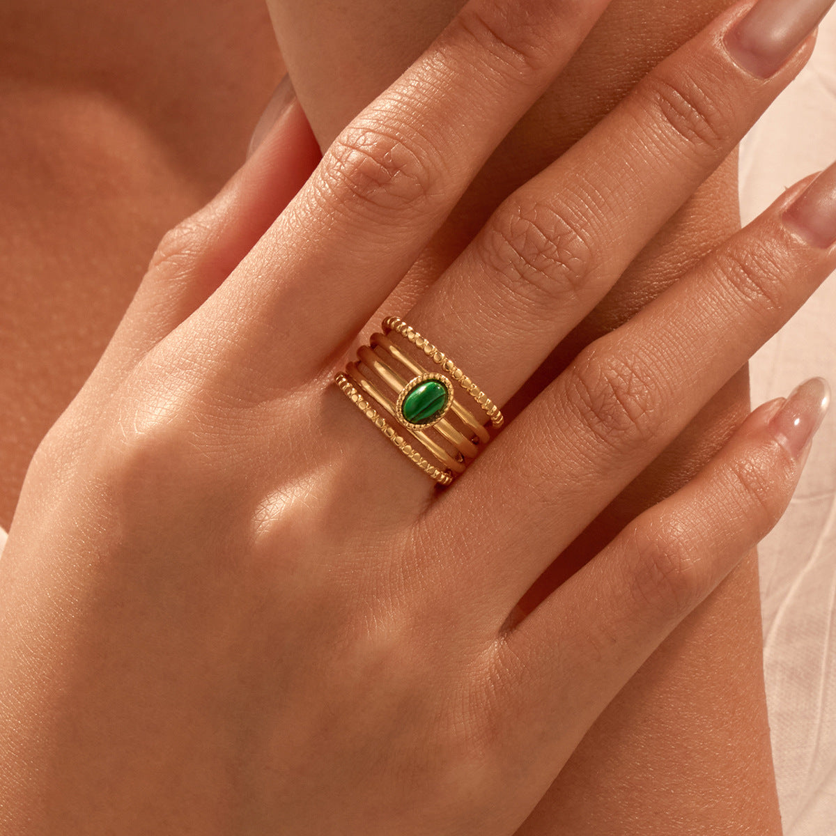 Anello da donna regolabile aperto in acciaio inossidabile placcato con pietra di malachite, stile vintage di lusso, geometrico, minimalista