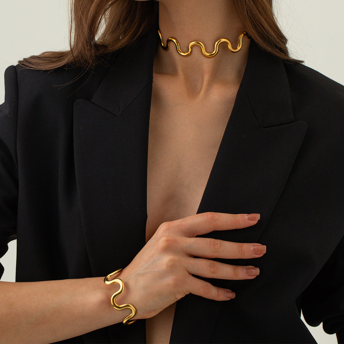 Minimalist 18K Gold Plated Stainless Steel Wave Pulley Chain Necklace for Women