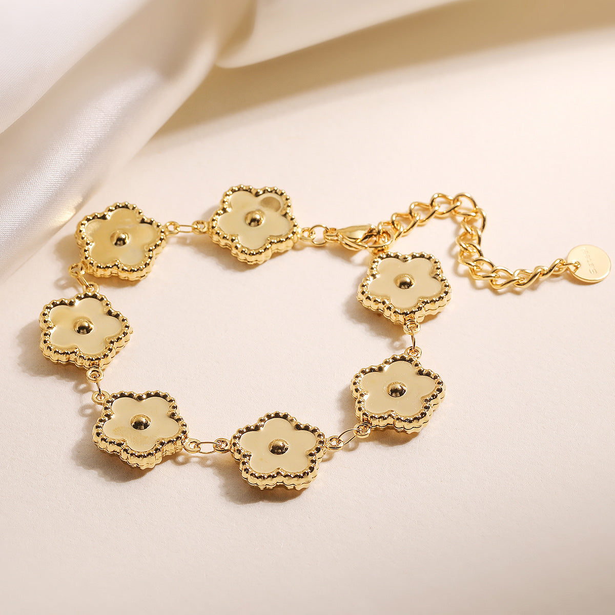 Vintage Elegant 18K Gold Plated Floral Stainless Steel Bracelet for Women