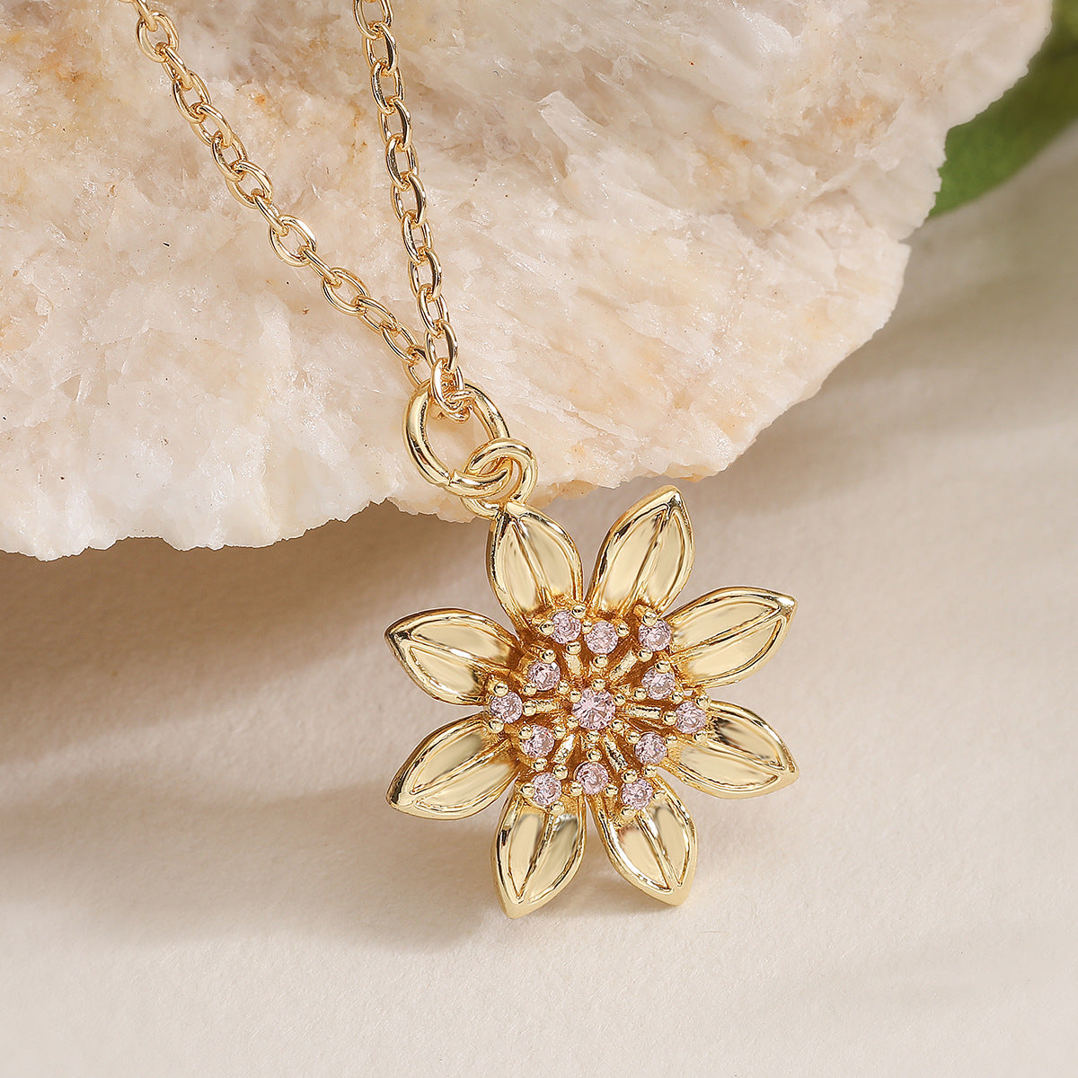 Minimalist 18K Gold Plated Brass Geometric Cubic Zirconia Sunflower Pendant Necklace for Women