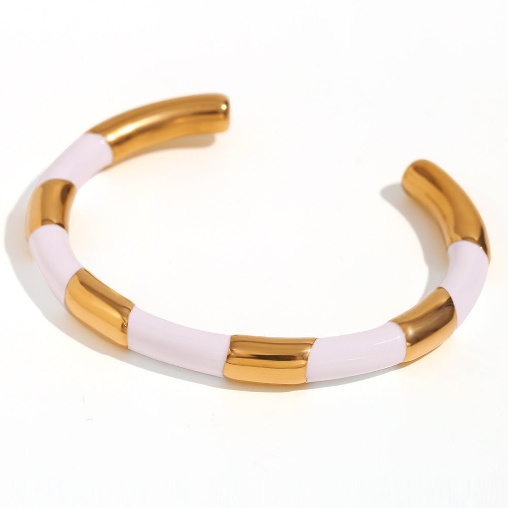 Bracciale da donna in acciaio inossidabile placcato oro 18 carati con dettagli in smalto, elegante e minimalista