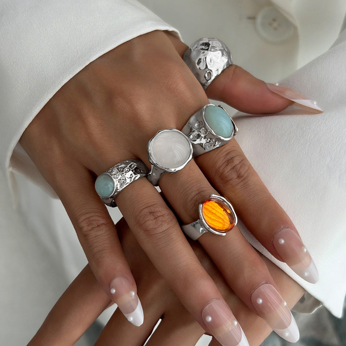 Set di Anelli da Donna Vintage Geometrici Testurizzati in Lega con Intarsio di Strass e Finitura Placcata