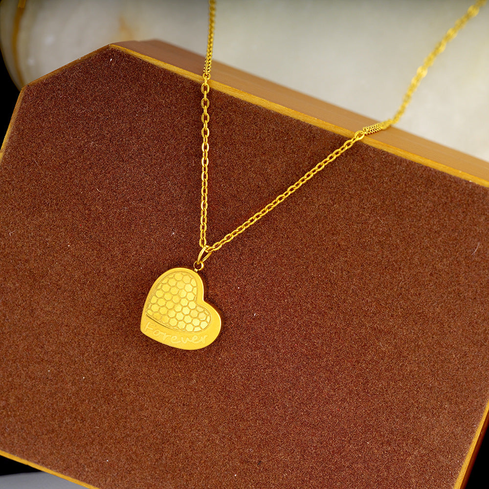 Collana Pendente Lettera a Cuore Minimalista da Donna in Acciaio al Titanio con Finitura Placcata