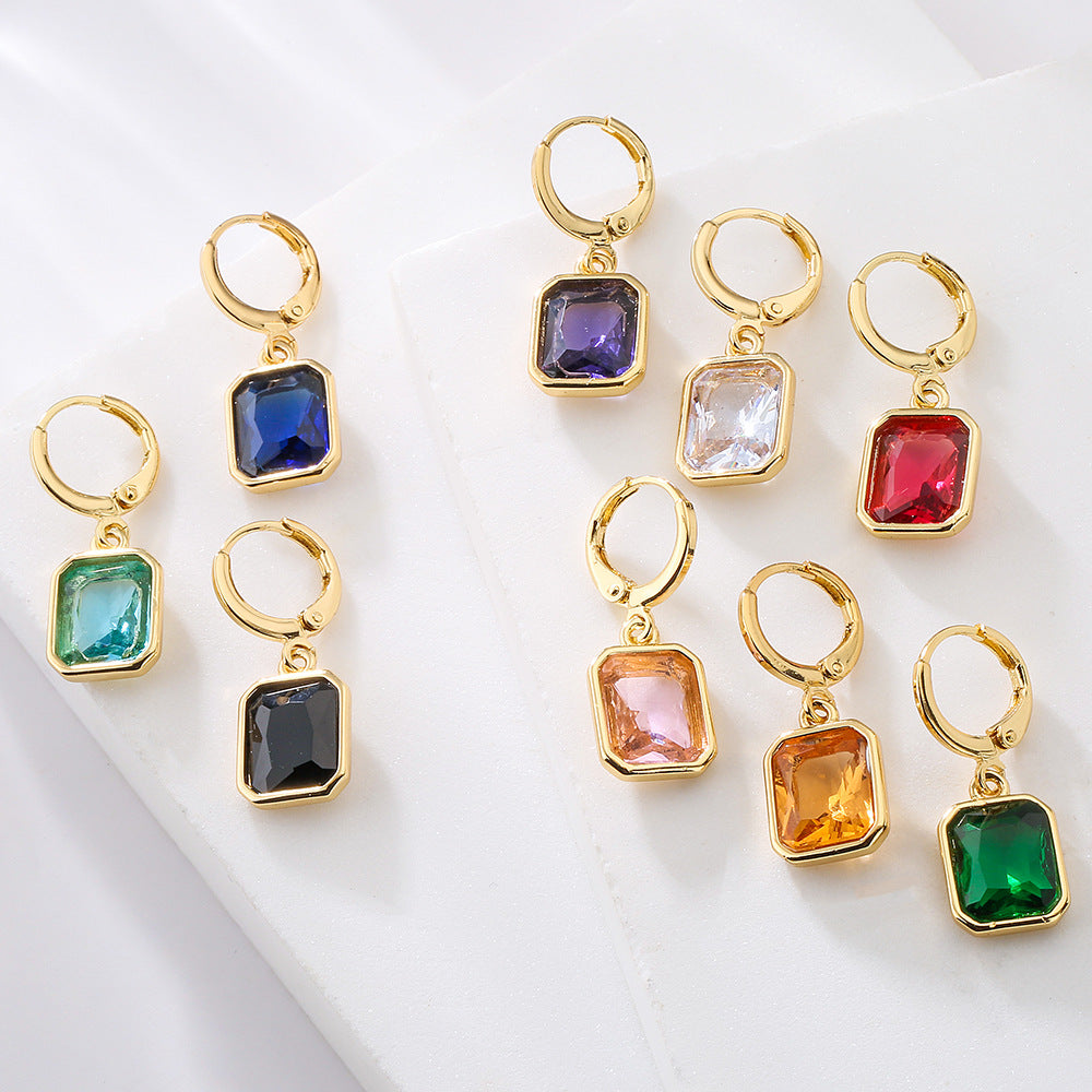 Orecchini a perno geometrici minimalisti in rame con placcatura in oro 18 carati e intarsio di zirconi per donna
