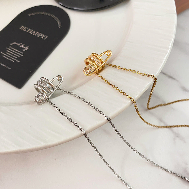 Elegant Luxury Full Rhinestone Geometric Safety Pin Pendant Titanium Steel Necklace for Unisex