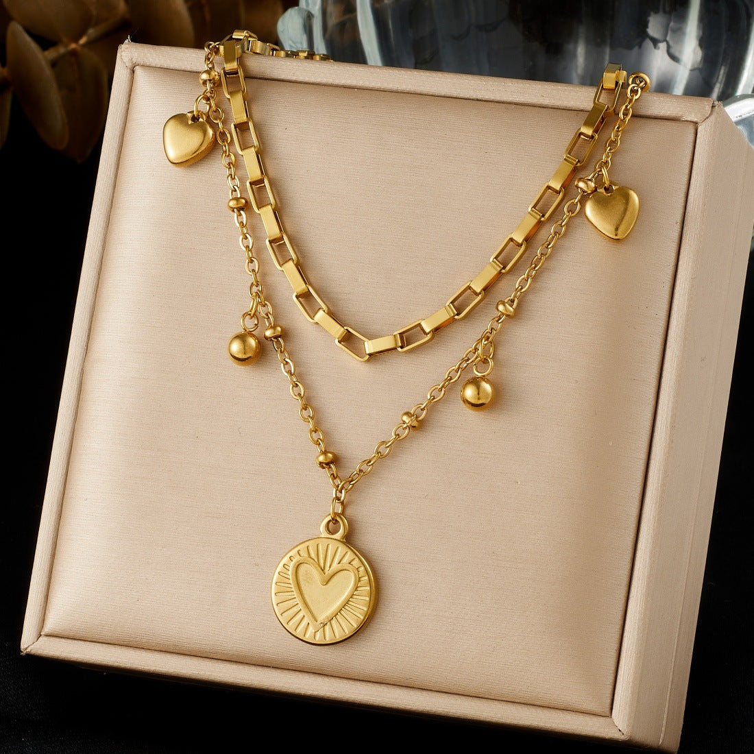 Minimalist Gold Plated Stainless Steel Heart Round Pendant Necklace with Curb Chain