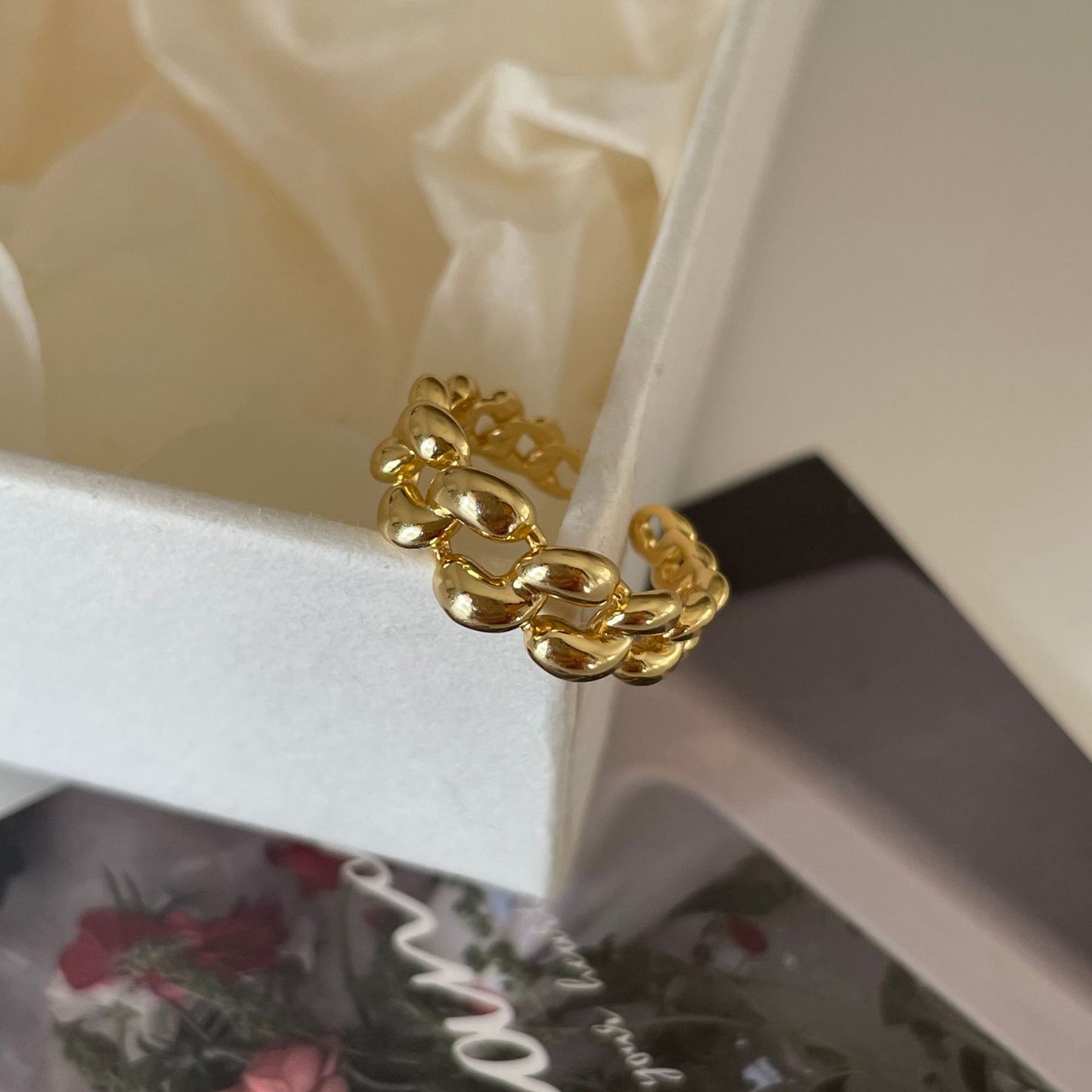 Anello a maglie geometriche placcato argento sterling 925, minimalista ed elegante
