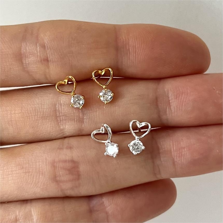 Minimalist Heart-Shaped 925 Sterling Silver Stud Earrings with Zircon Inlay and Rhodium Plating