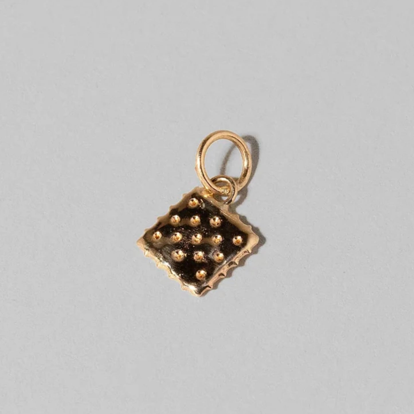 Minimalist 18K Gold Plated Geometric Stainless Steel Necklace with Wine Glass Flower Biscuit Chocolate Pendant