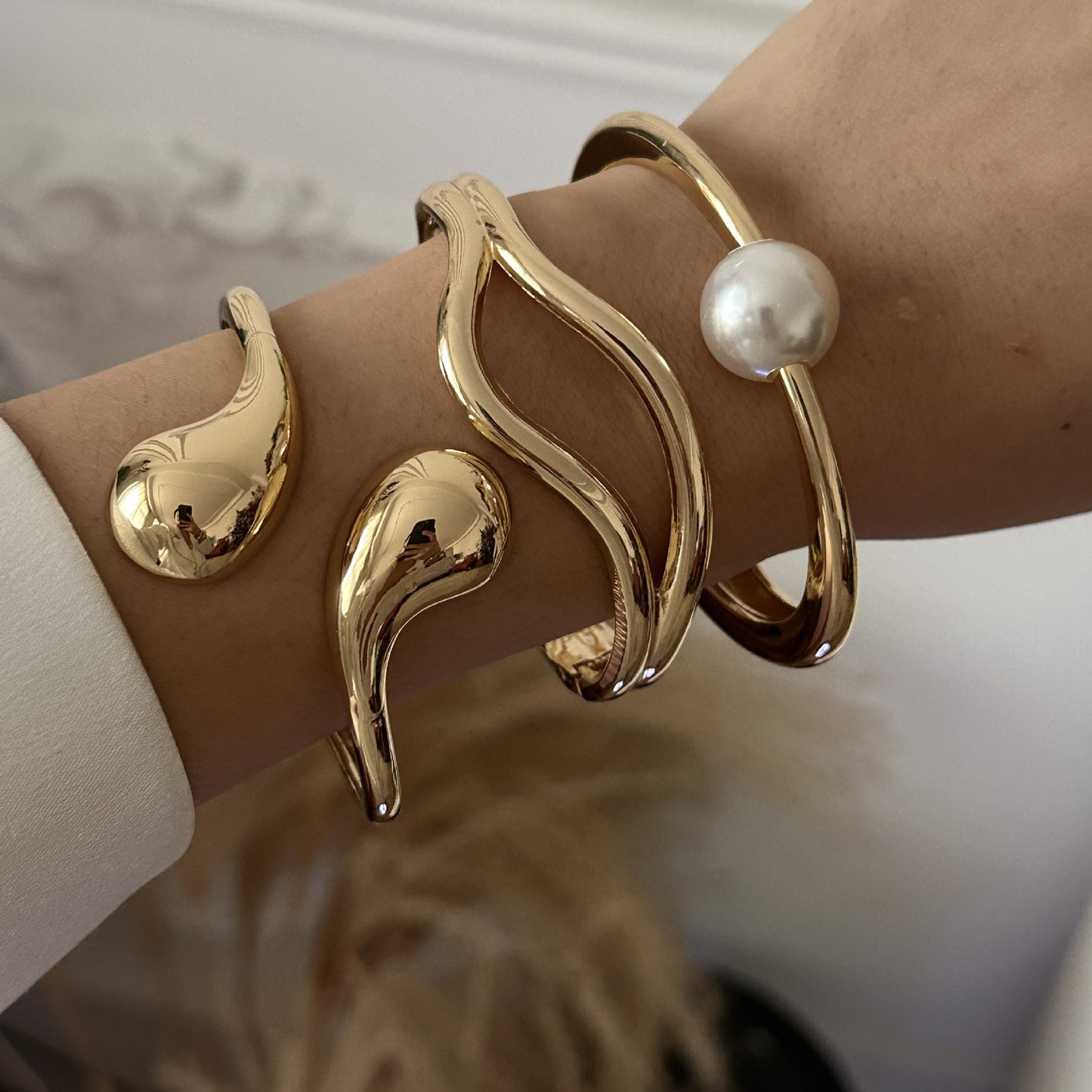Luxury Gold Plated Alloy Teardrop Geometric Bracelet