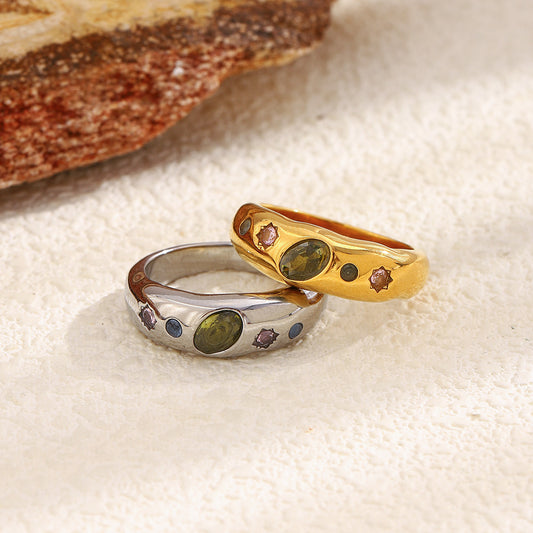 Anello da donna minimalista geometrico in acciaio inossidabile placcato oro 18 carati con cristalli di zirconia