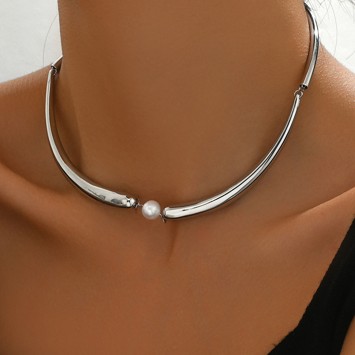 Collar minimalista de perlas geométricas para mujer con cierre de gancho de cobre y cadena de longitud ajustable