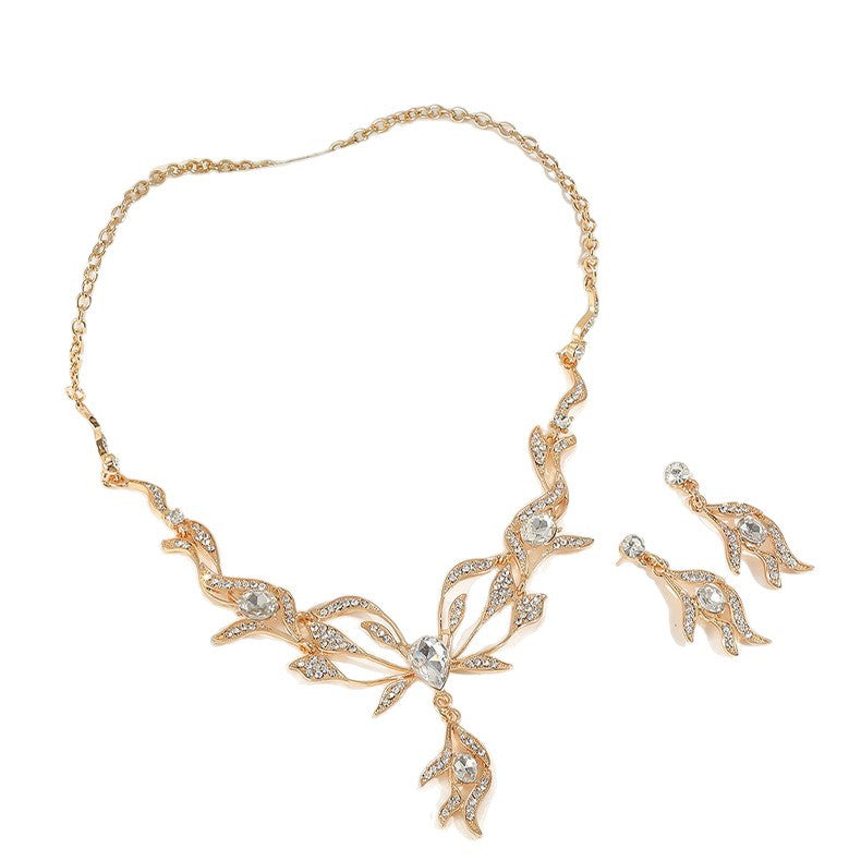 Original Design Floral Leaf Pendant Necklace Set with Alloy Snake Chain and Matching Earrings for Women