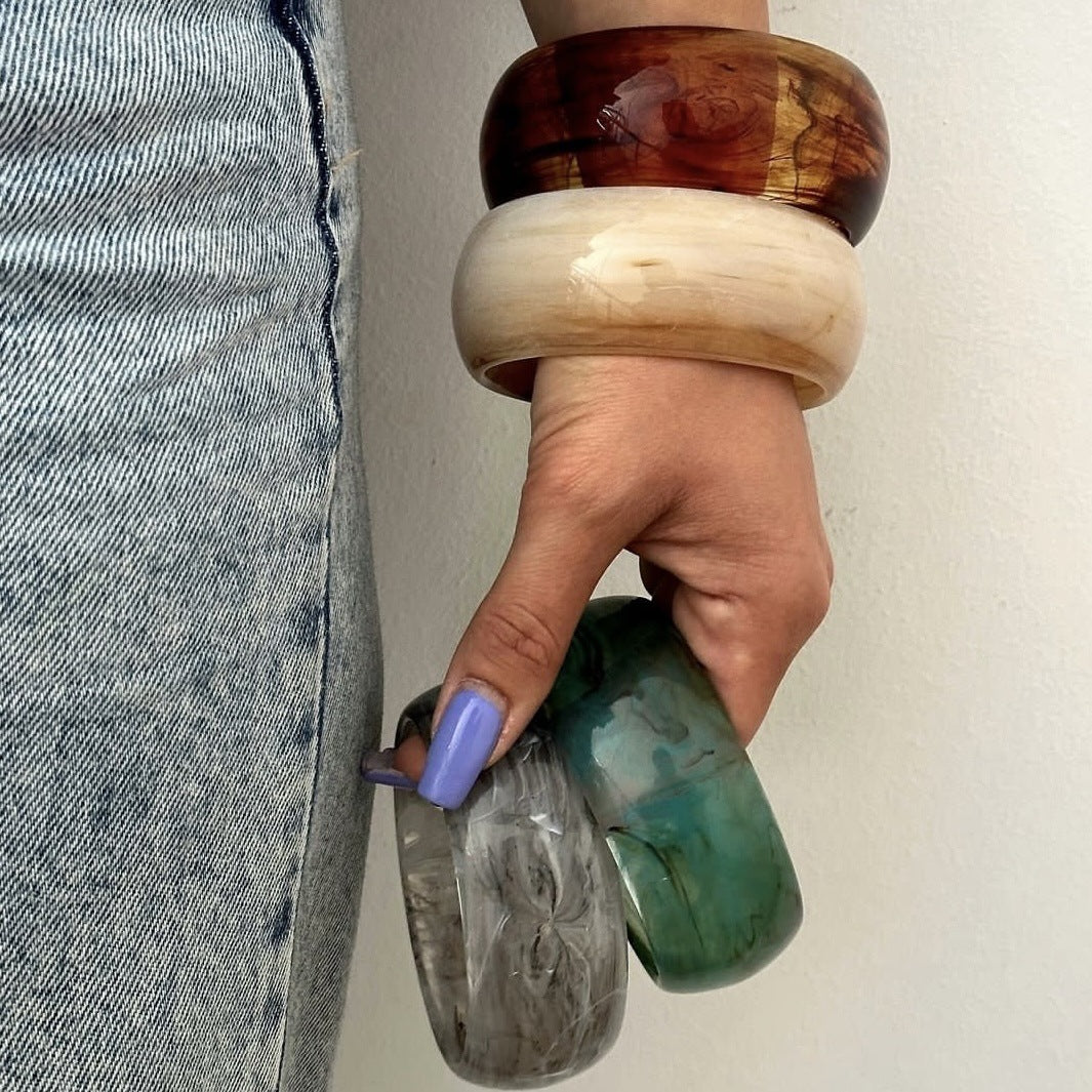 Bracciale in acrilico geometrico irregolare