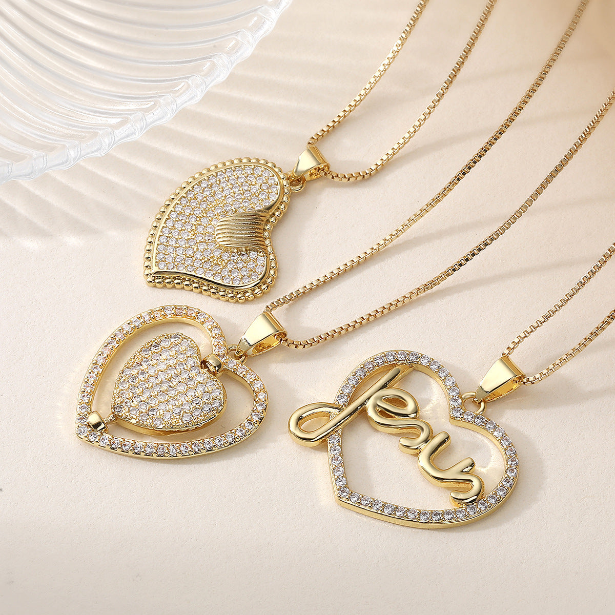Minimalist Gold Plated Brass Heart Cubic Zirconia Pendant Necklace for Women