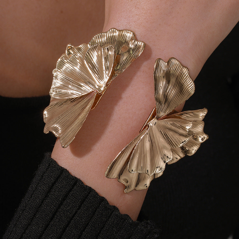 Geometric Silver-Plated Alloy Cuff Bracelet with Ruffled Ginkgo and Floral Accents for Women
