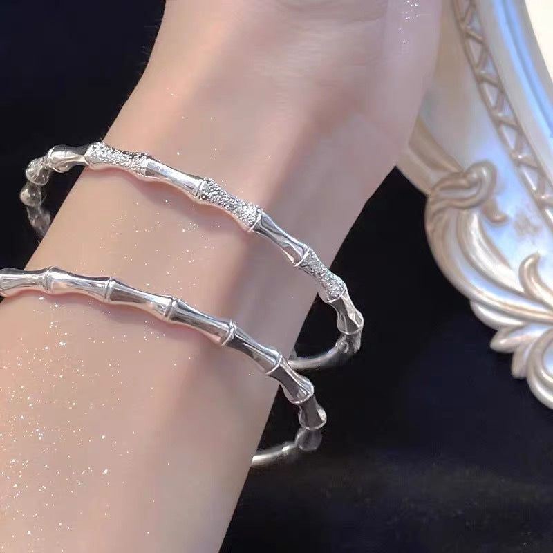 Retro Matte and Polished Alloy Bamboo Cuff Bracelet for Women with Adjustable Pull-Chain Design