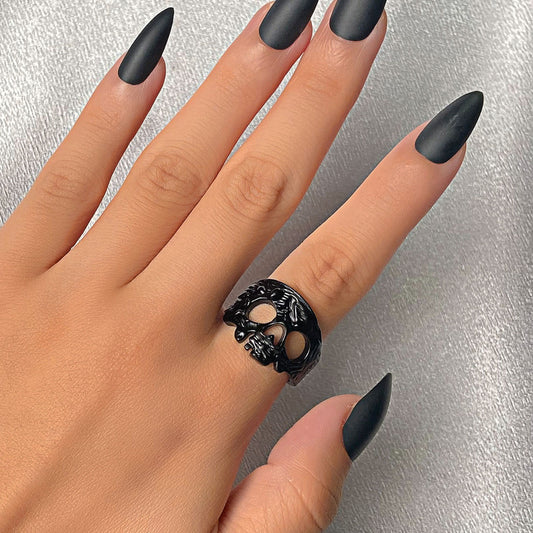 Gothic Vintage Skeleton Face Ring in Alloy with Electroplated Finish Geometric Open Band Fashion Halloween Accessory