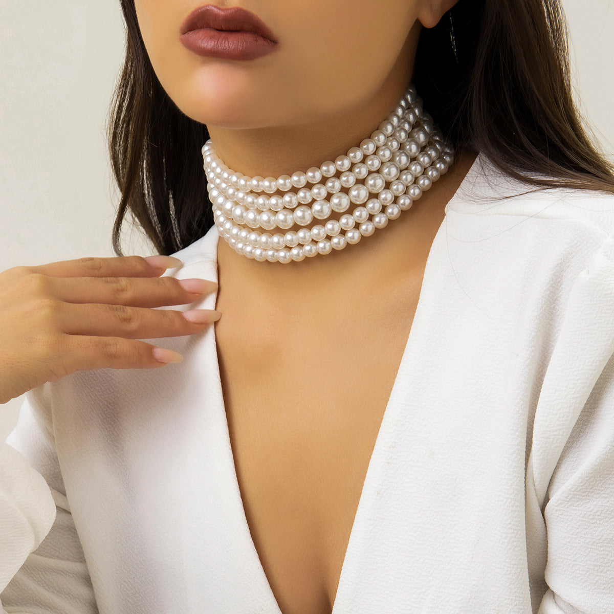 Elegant Multi-Layer Geometric Resin Pearl Choker Necklace with Snake Chain for Women