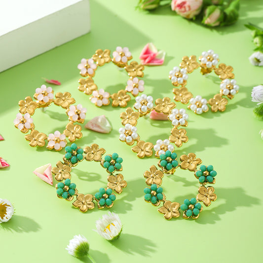 Pendientes de botón Florales con Perlas, Aro de Acero Inoxidable y Chapado en Oro de 18K para Mujer