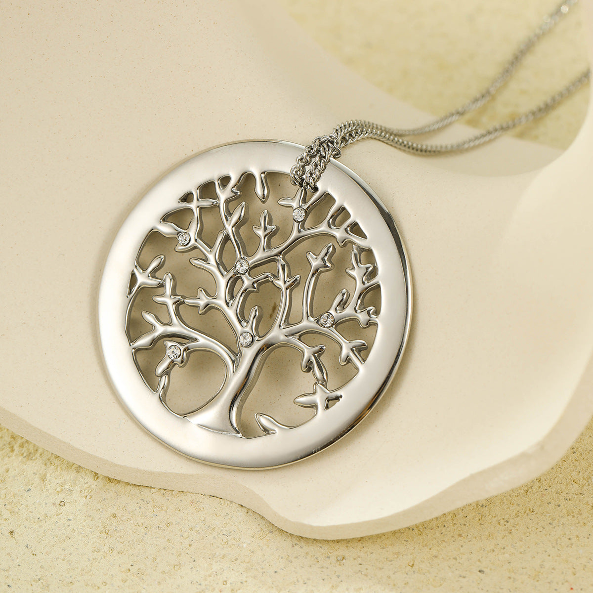Collana con ciondolo Albero della Vita geometrico minimalista da donna in acciaio al titanio con intarsio in strass e finitura placcata