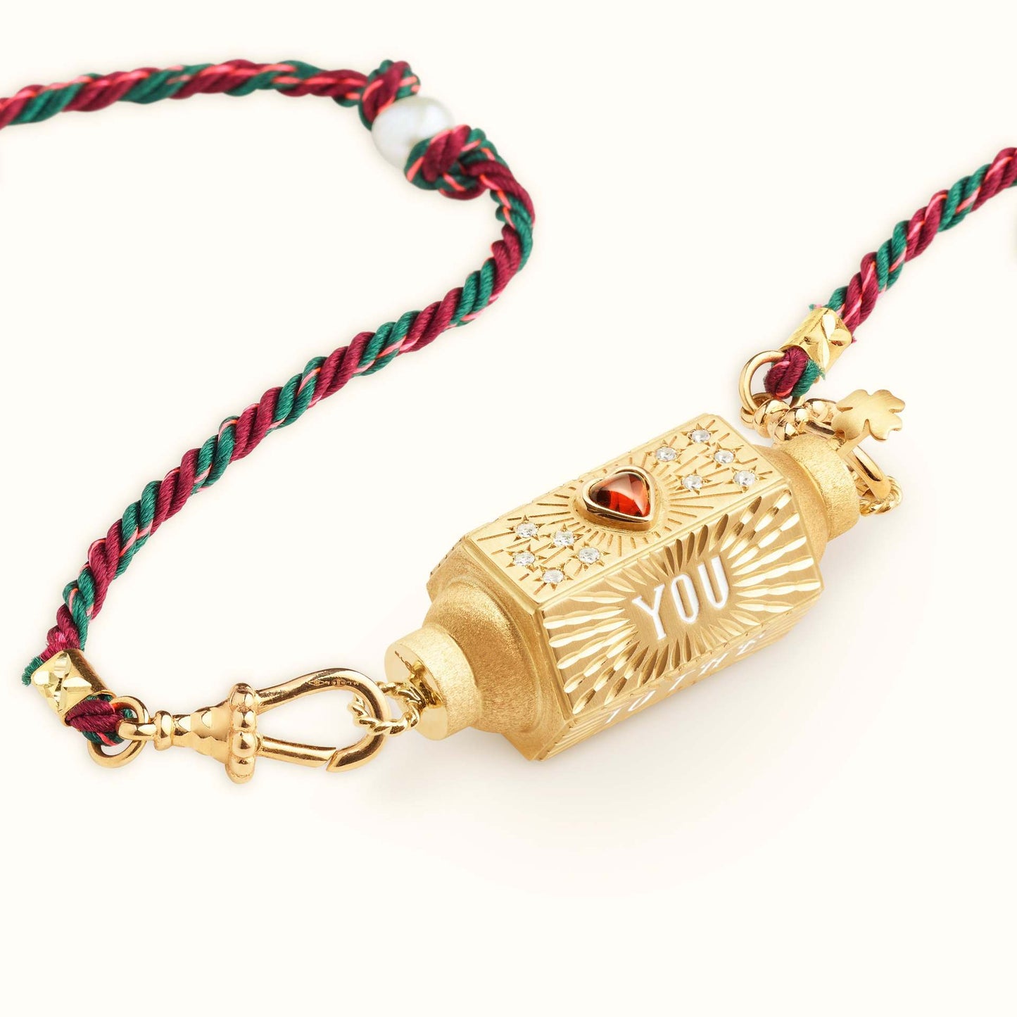 Minimalist Geometric Star Eye Tarot Pendant Necklace in Gold-Plated Copper with Adjustable Chain