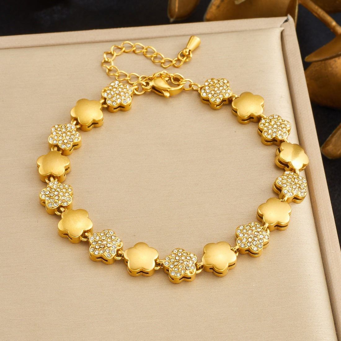 Elegant Gold Plated Stainless Steel Star Floral Rhinestone Ball Chain Bracelet for Women