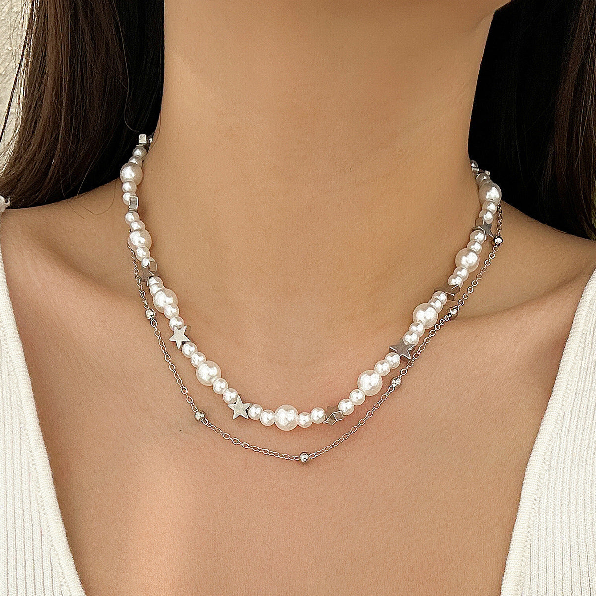 Sweet and Edgy Star-Shaped Pendant Necklace with Imitation Pearl Accents and Electroplated Alloy, Round Bead Choker Chain for Women