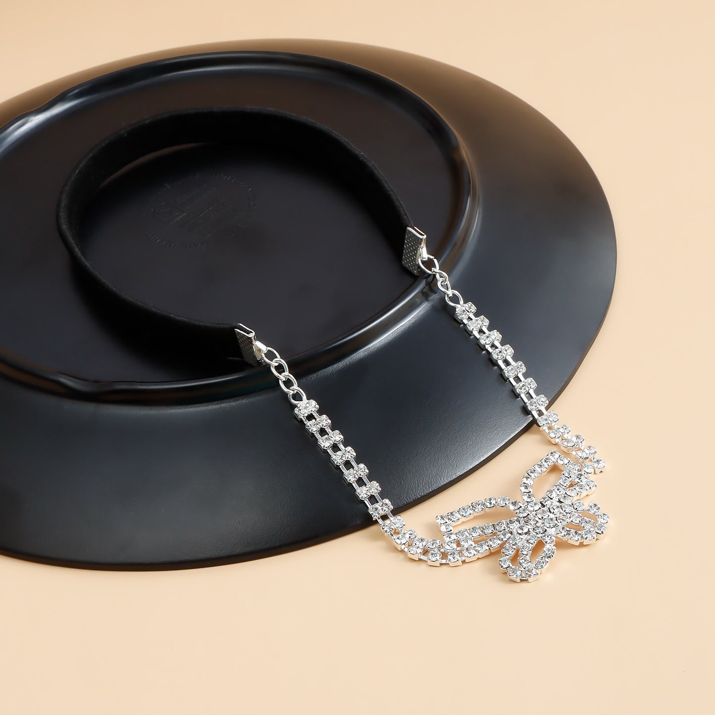 Elegant Hollow-Out Rhinestone Bowknot Anklet for Women Alloy Adjustable Leg Chain with Sparkling Star Motif
