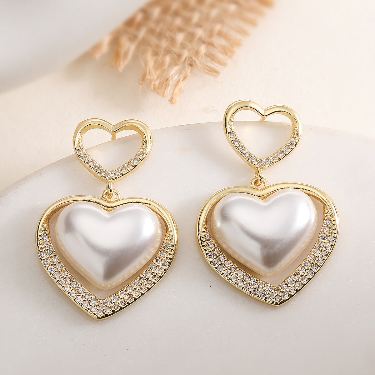 Minimalist Elegant 18K Gold Plated Brass Heart Cubic Zirconia Pendant Necklace and Earring Set with Box Chain for Women