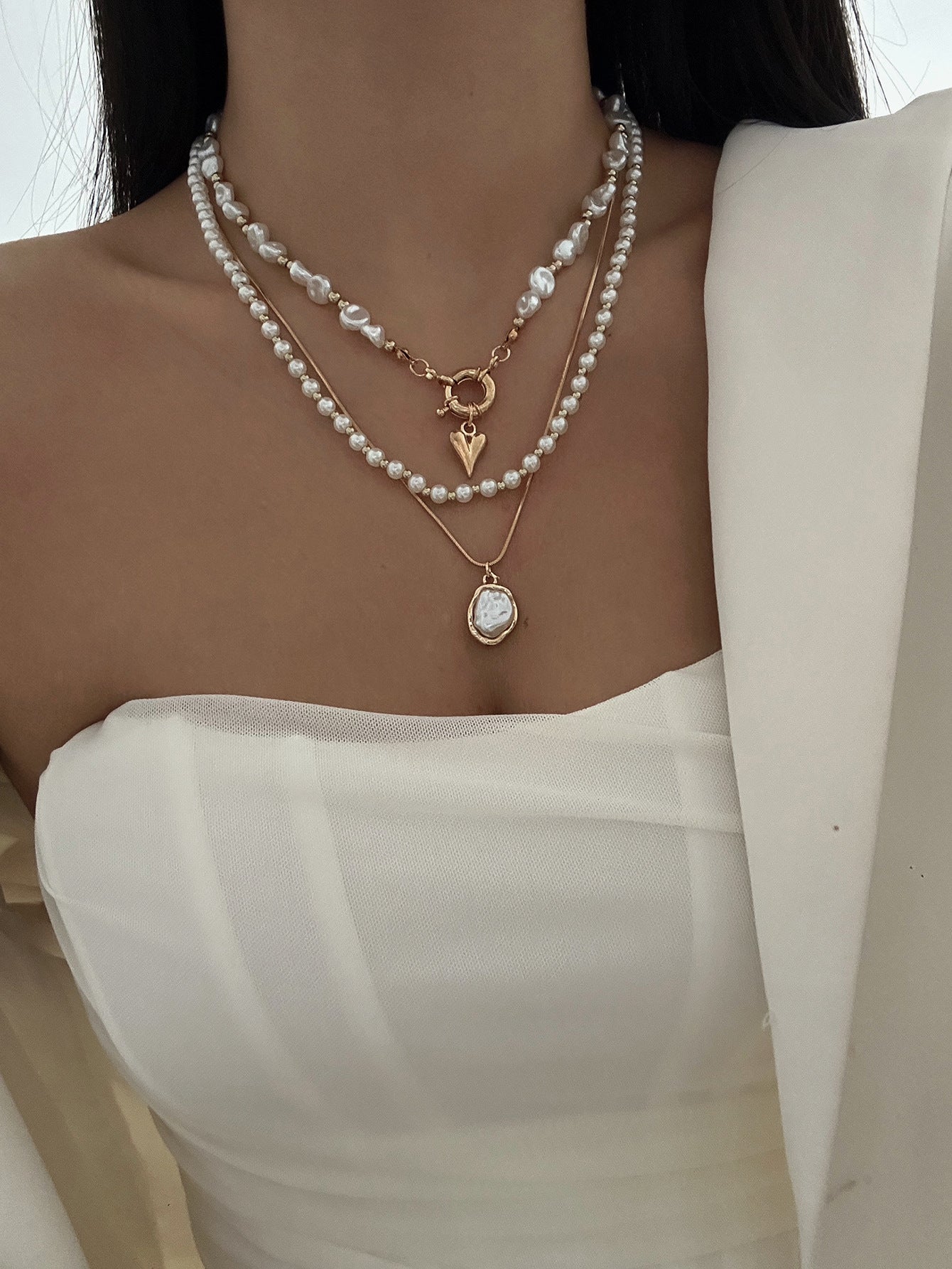 Vintage Elegant Floral Geometric Round Faux Pearl Plated Alloy Necklace Set for Women