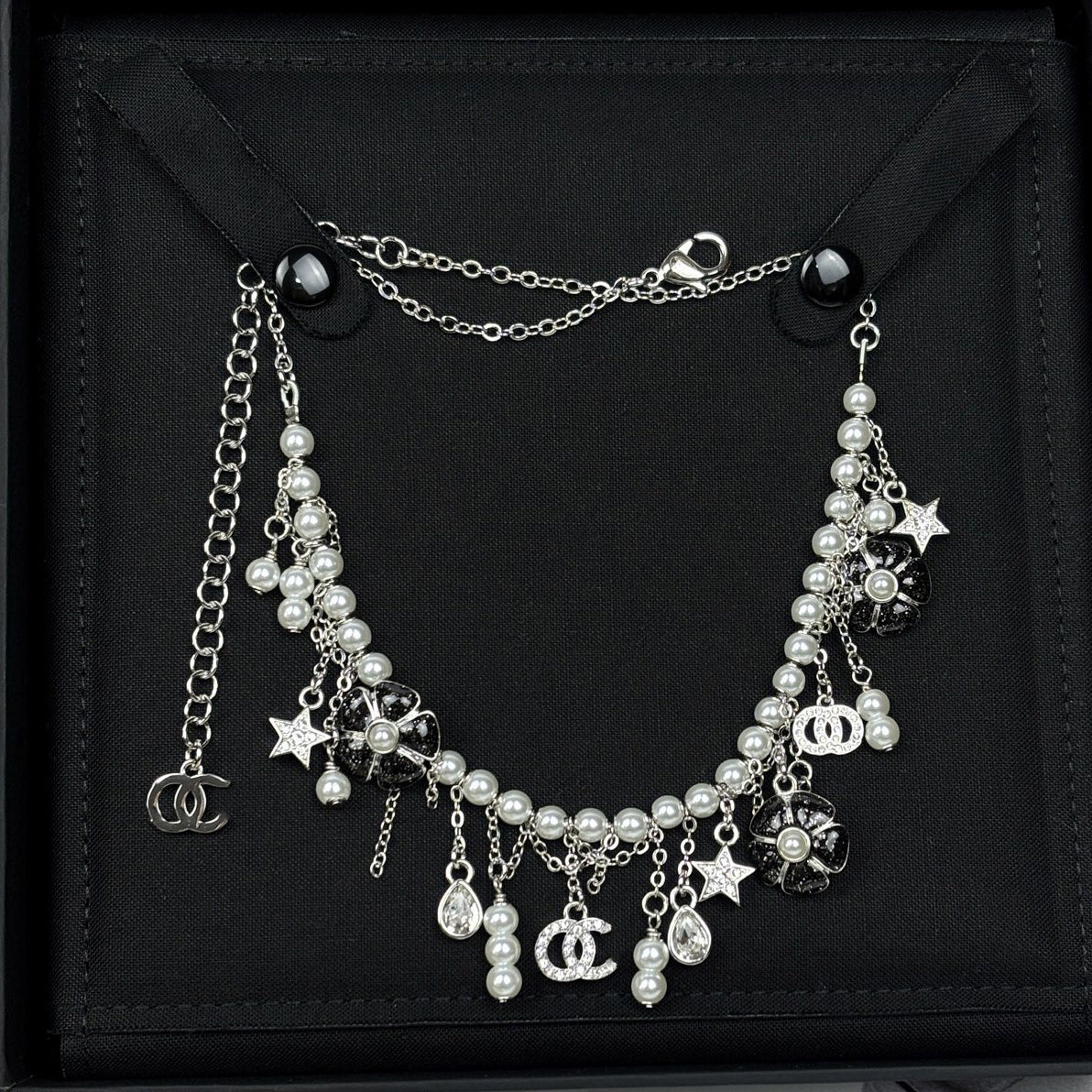 Sweet Black Enamel Floral Double C Letter Brass Pendant Necklace for Women