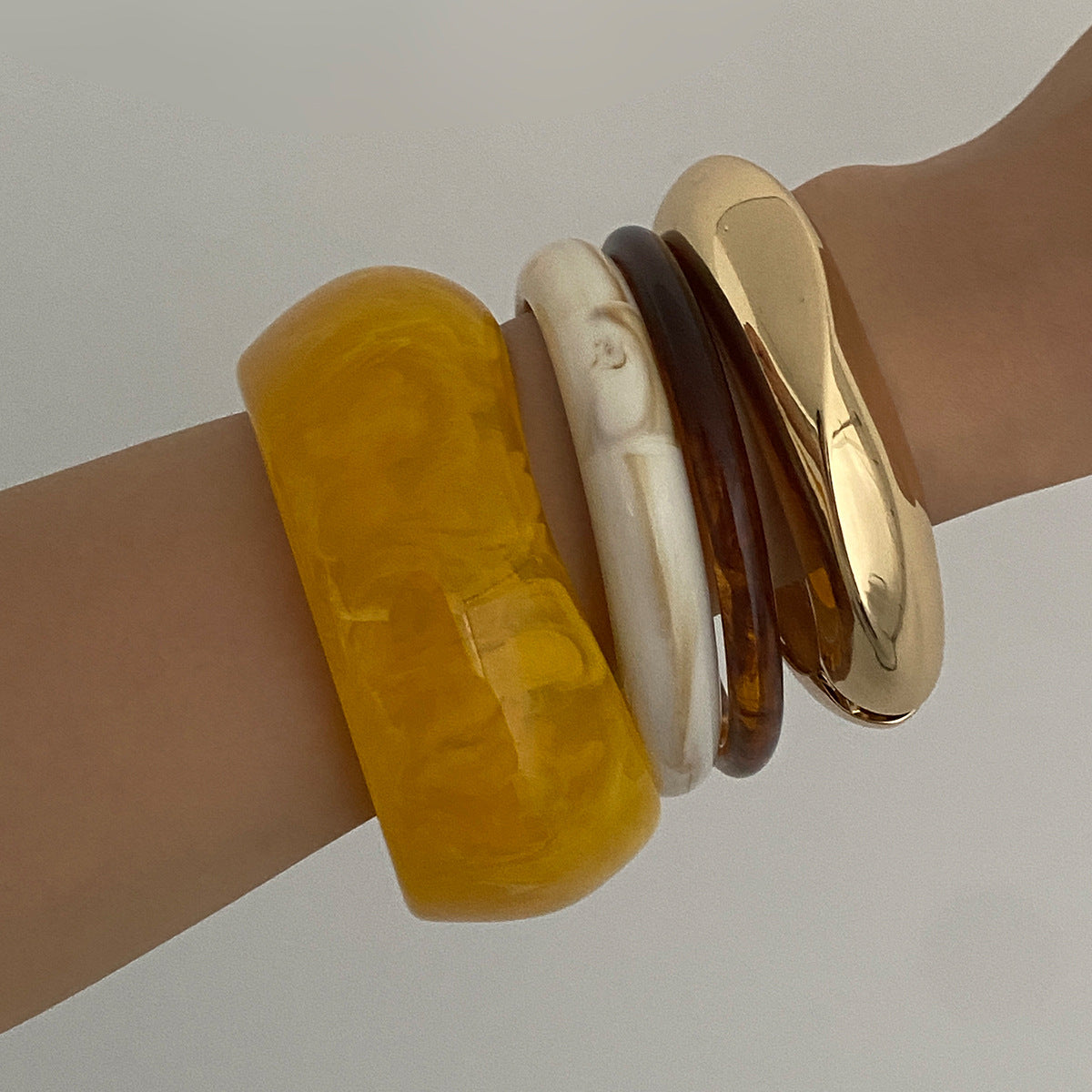 Vintage Geometric Round Oval Resin Bracelet Set