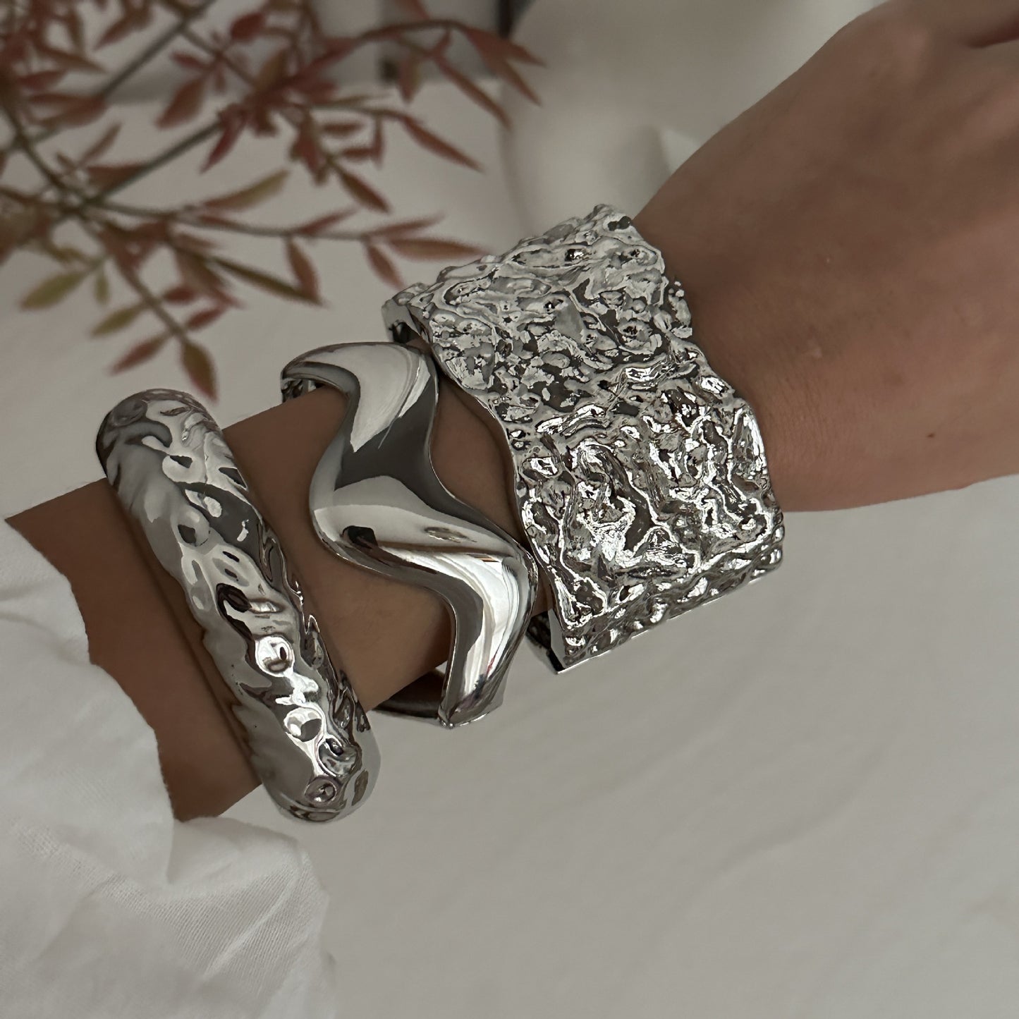 Minimalist Geometric Plated Alloy Cuff Bracelet for Women