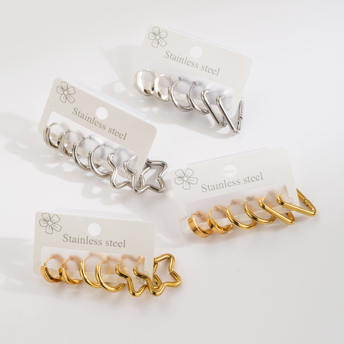 Orecchini a perno geometrici minimalisti in acciaio inossidabile con finitura galvanizzata per donna