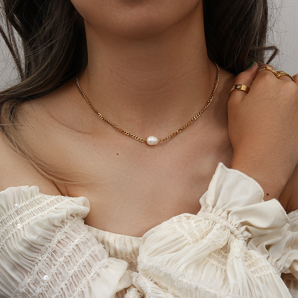 Collana da donna con catena a maglia cubana geometrica minimalista in acciaio inossidabile e pendente di perla d'acqua dolce
