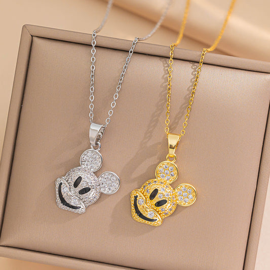 Collana pendente a forma di Topolino dei cartoni animati minimalista da donna in acciaio al titanio con intarsio di strass e catena a O