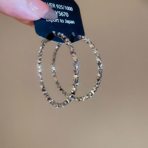 Orecchini a cerchio geometrici rotondi minimalisti da donna con base in rame placcato oro e perni in argento sterling 925, gioielli eleganti di lusso adatti all'ufficio