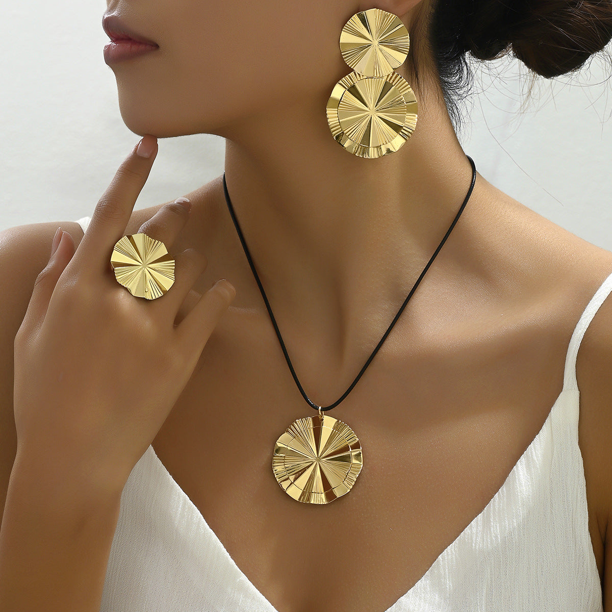 Set collana, orecchini e anello geometrici minimalisti placcati in lega per donna
